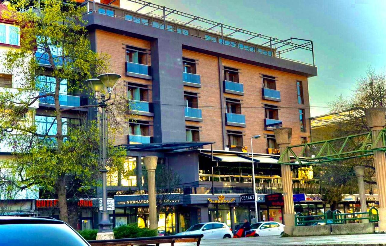 International Palace Veles Exteriör bild